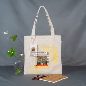 Canvas Tote Bag hang ngang