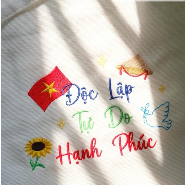 Vietnamese National Motto Embroidered Tote Bag With Name On Strap, Bringing Vietnam Everywhere, Zippered Tote Bag, Personalized Gift, Vietnamese Souvenir - Image 6
