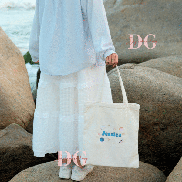 Personalized Embroidered Name Tote Bag, Distinctive Accessory, Canvas Tote Bag, Convenient Zippered Bag, Personalized Gift, Unique Birthday Gift - Image 4