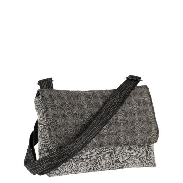Joey - Image 14